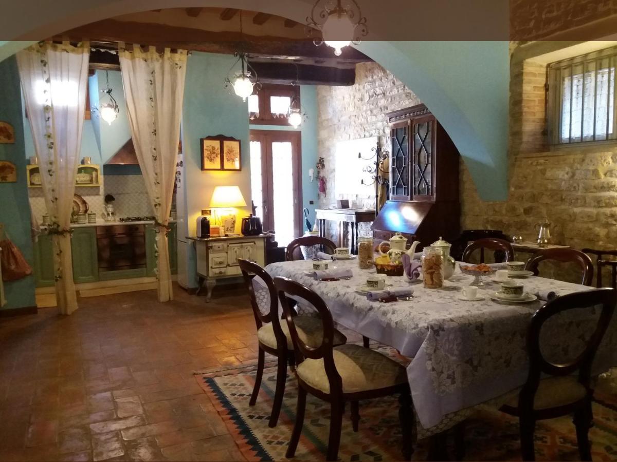 Apartamento Vescovado 7 Gubbio Exterior foto