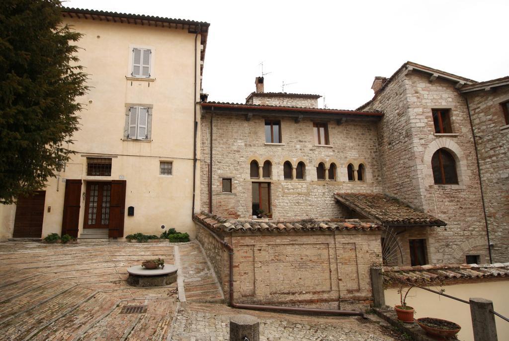 Apartamento Vescovado 7 Gubbio Exterior foto